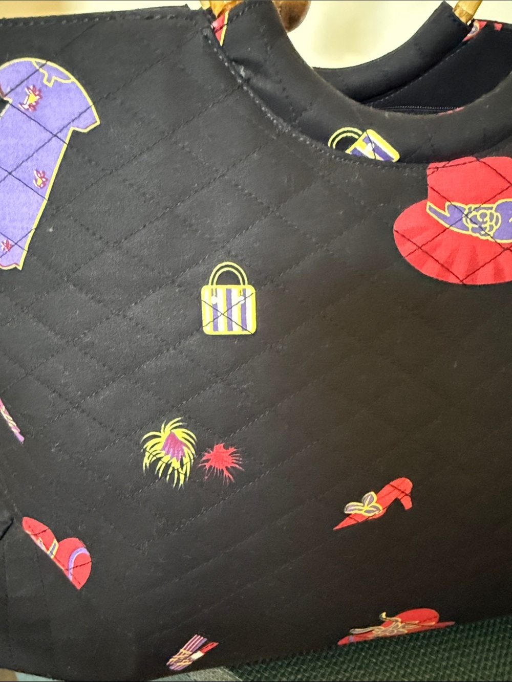 Red Hat Society Large Black Quilted Tote Bag Bamboo Handle Shopper - Picture 3 of 5